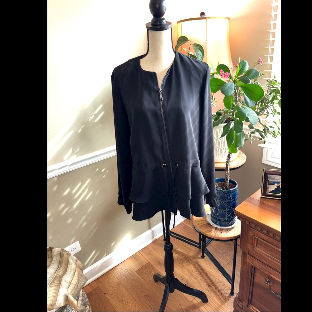 Nine West~Women’s Tiered Zip Front Jacket🌹